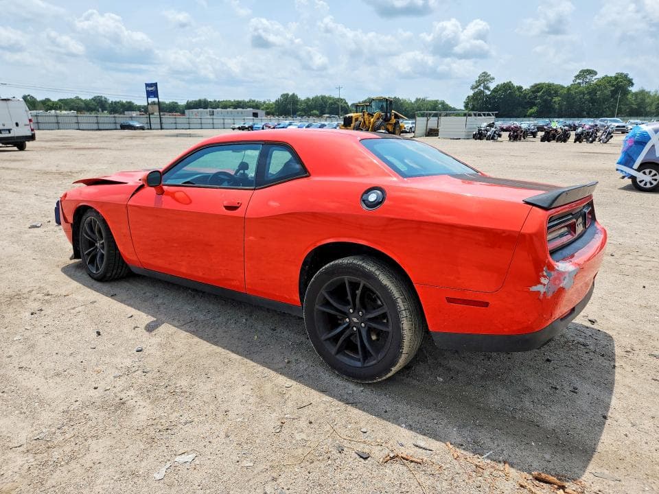 2017 DODGE CHALLENGER SXT 2