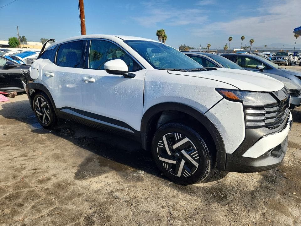 2025 NISSAN KICKS SV 4