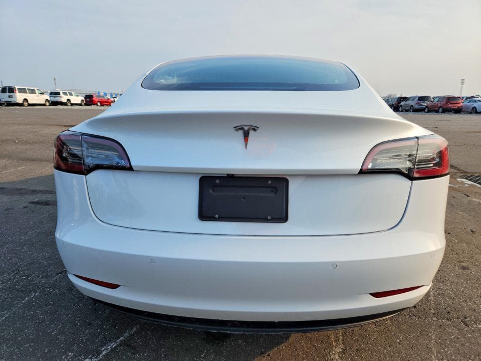 2020 TESLA MODEL 3 6