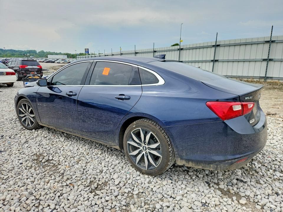 2017 CHEVROLET MALIBU LT 2
