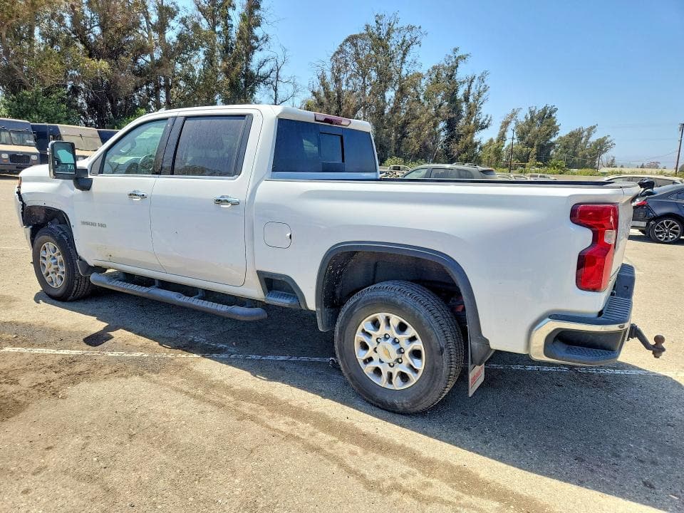 2024 CHEVROLET SILVERADO 3500 LTZ CREW CAB 4WD DIESEL 2