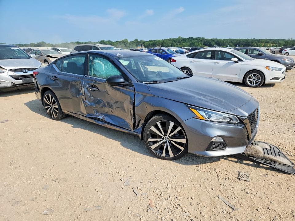 2022 NISSAN ALTIMA SR SR 4