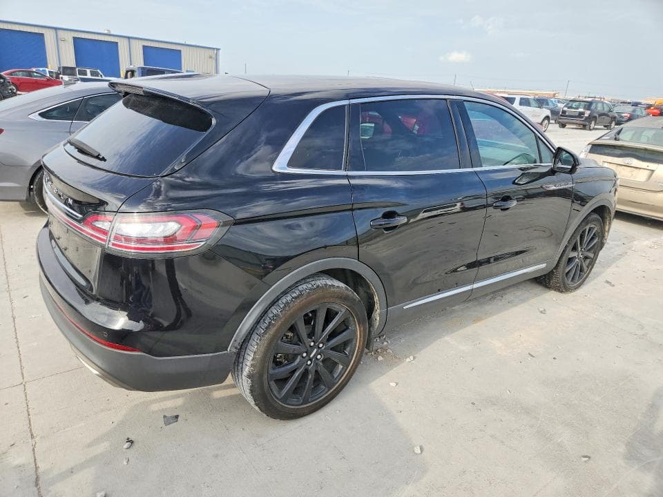 2021 LINCOLN NAUTILUS RESERVE 3