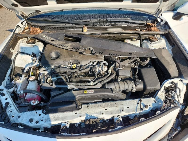 2022 TOYOTA CAMRY HYBRID SE 11