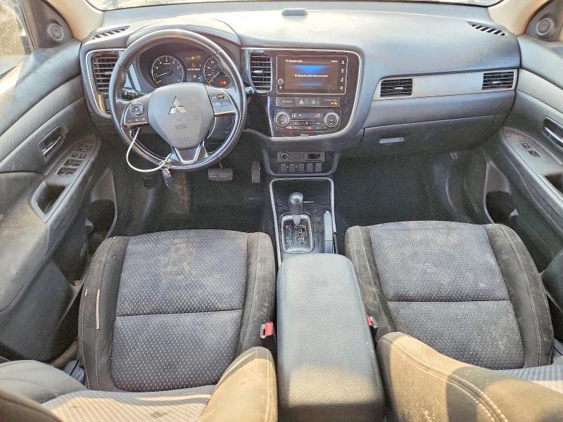 2017 MITSUBISHI OUTLANDER SE 8