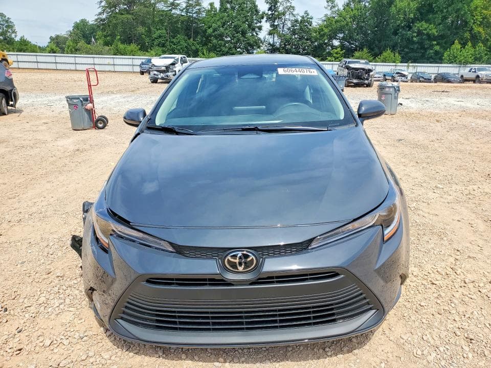 2026 TOYOTA COROLLA LE 5