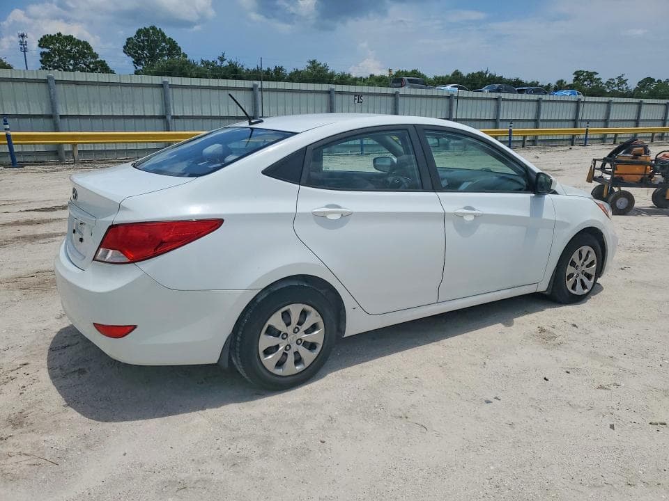 2017 HYUNDAI ACCENT SE 3