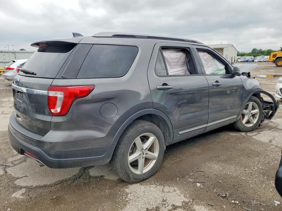 2018 FORD EXPLORER XLT 3