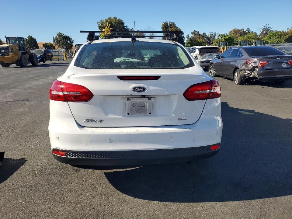 2017 FORD FOCUS SEL 6