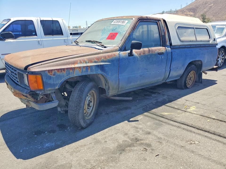 1985 TOYOTA PICKUP 1/2 TON RN50