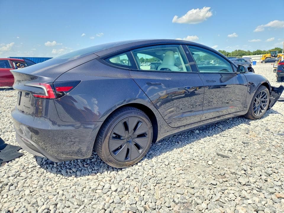 2026 TESLA MODEL 3 3