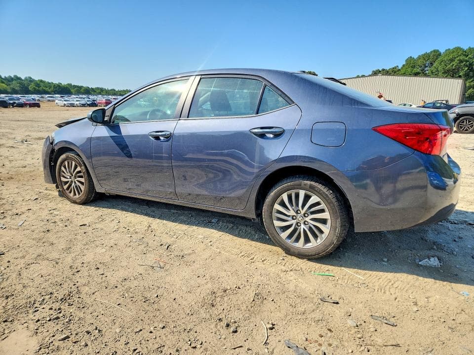 2017 TOYOTA COROLLA XLE 2