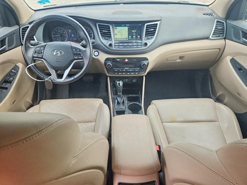 2017 HYUNDAI TUCSON LIMITED 8