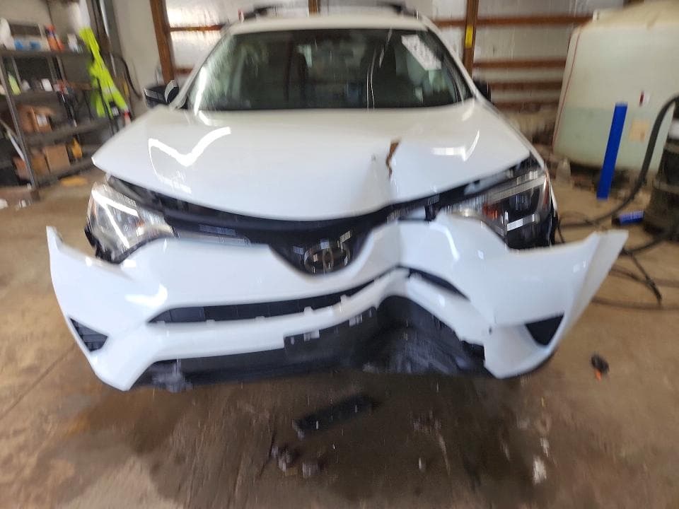 2018 TOYOTA RAV4 LE 5