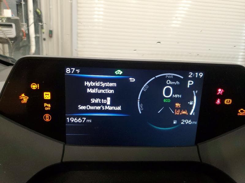 2025 TOYOTA PRIUS 9
