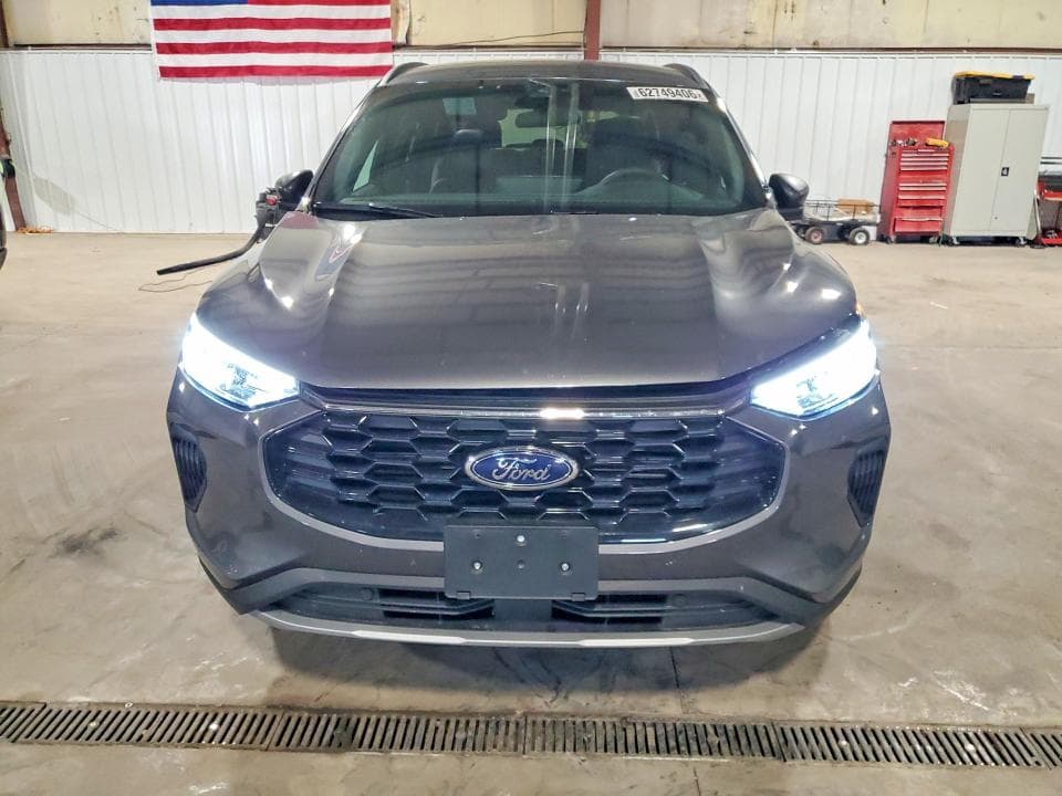 2025 FORD ESCAPE ST LINE 5