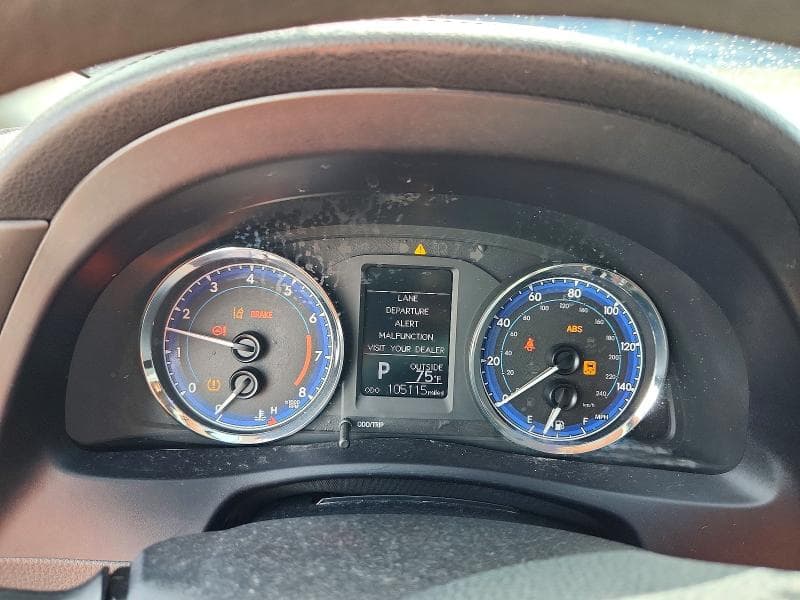 2019 TOYOTA COROLLA LE 9
