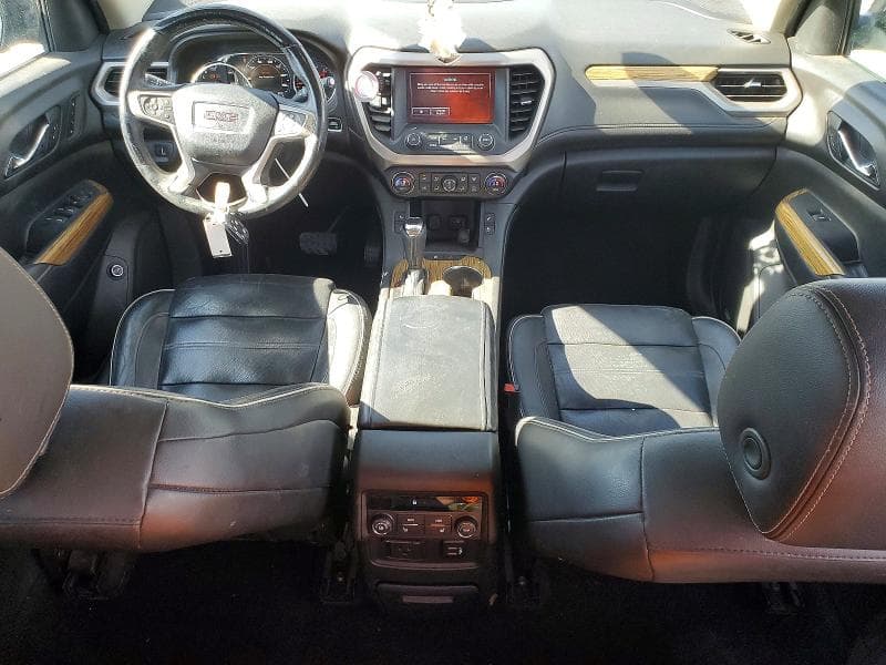 2017 GMC ACADIA DENALI 8