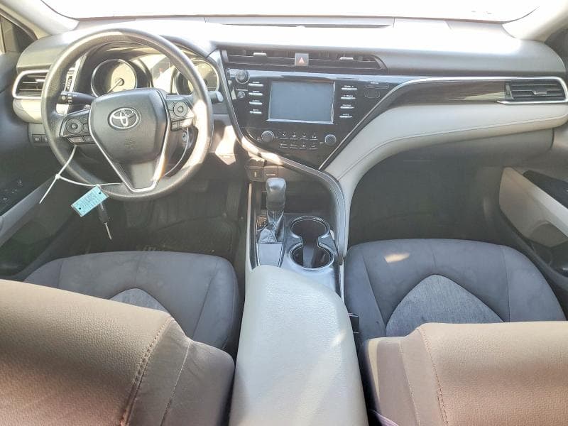 2018 TOYOTA CAMRY LE 8