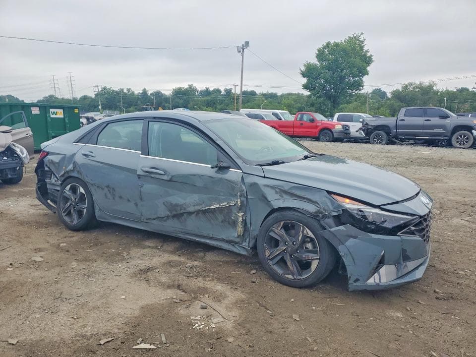 2022 HYUNDAI ELANTRA LIMITED 4