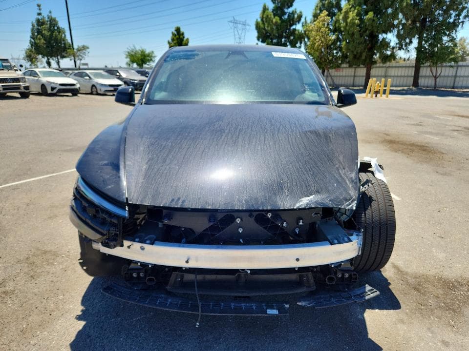 2026 TESLA MODEL Y 5