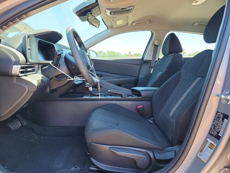 2025 HYUNDAI ELANTRA SE 7