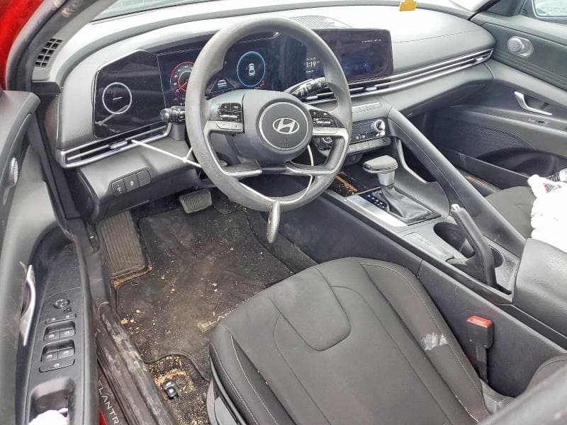 2024 HYUNDAI ELANTRA SEL 8