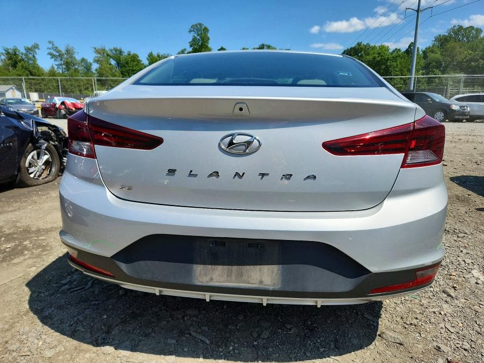 2020 HYUNDAI ELANTRA SE 6