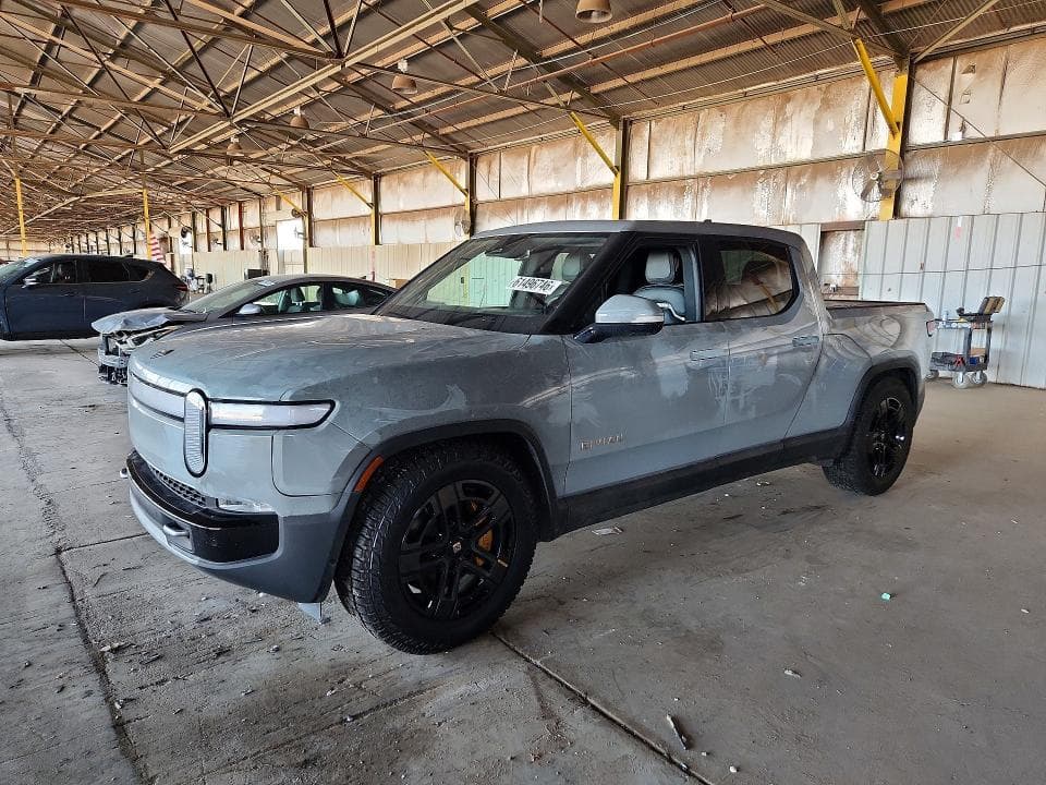 2024 RIVIAN R1T ADVENTURE