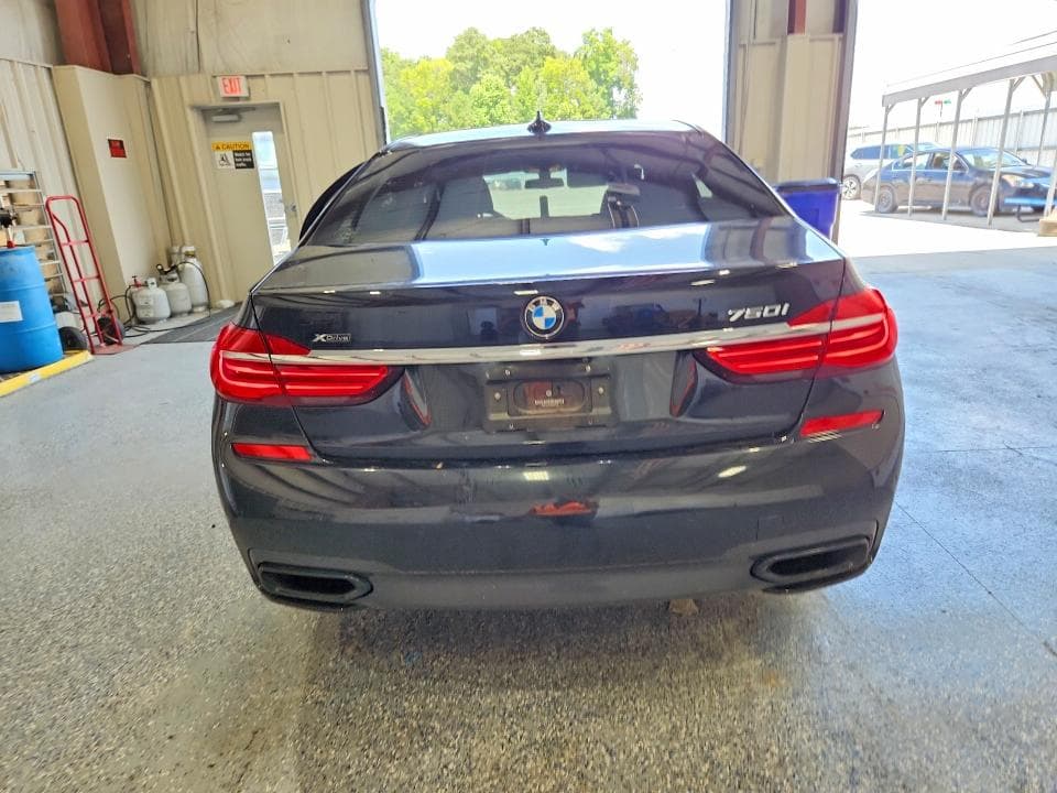 2019 BMW 750 XI 6