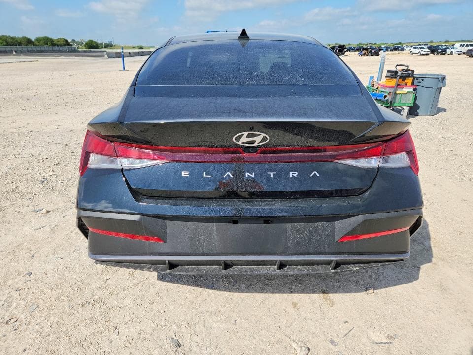 2026 HYUNDAI ELANTRA SE 6