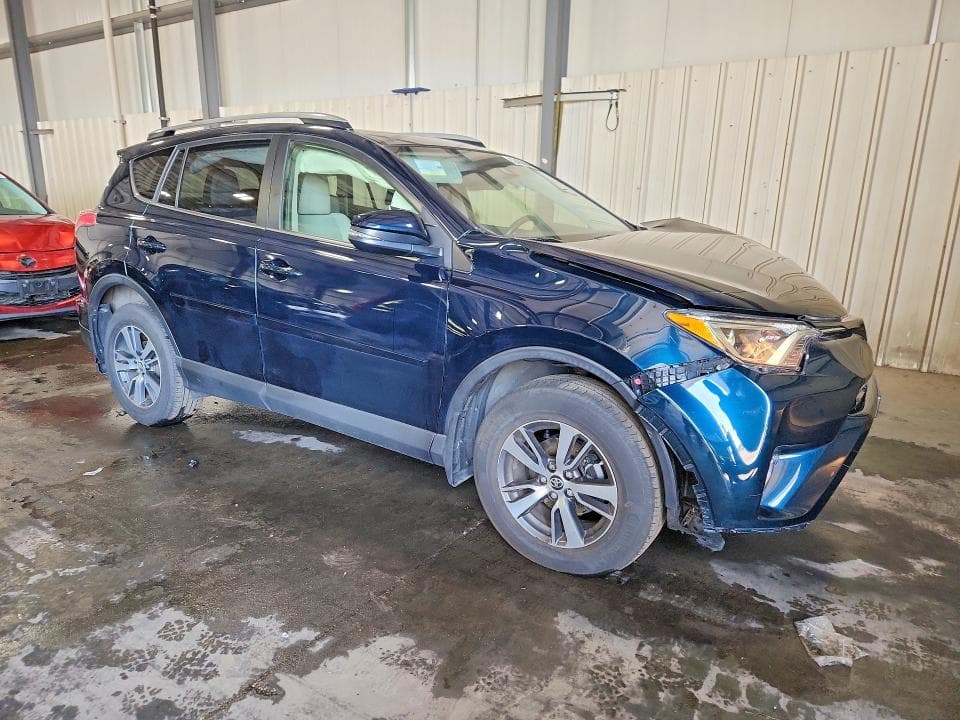 2018 TOYOTA RAV4 XLE 4