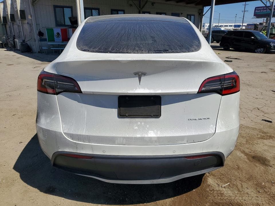 2021 TESLA MODEL Y 6
