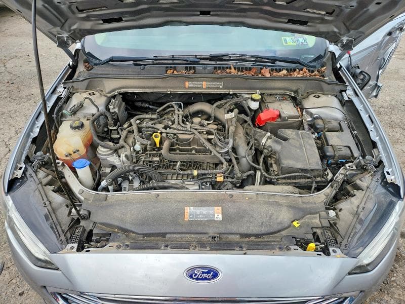 2020 FORD FUSION SE 11