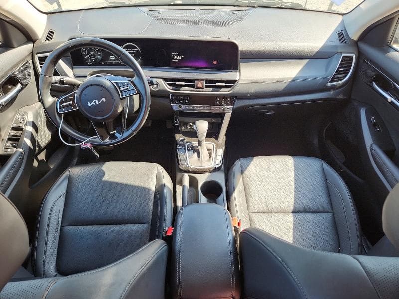 2024 KIA SELTOS EX 8