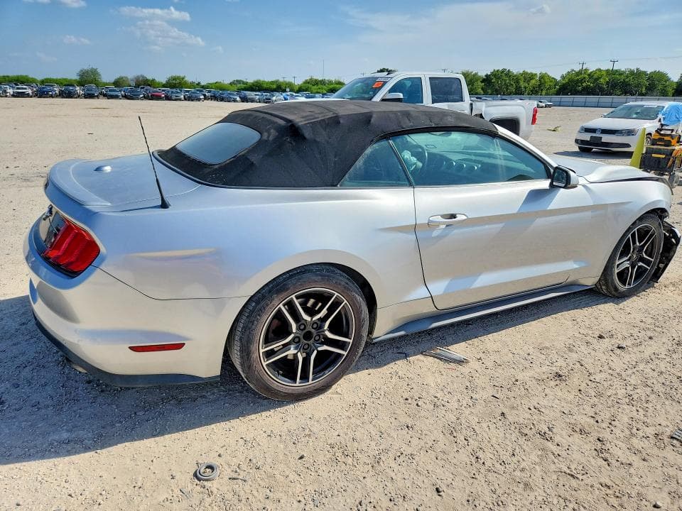 2018 FORD MUSTANG 3
