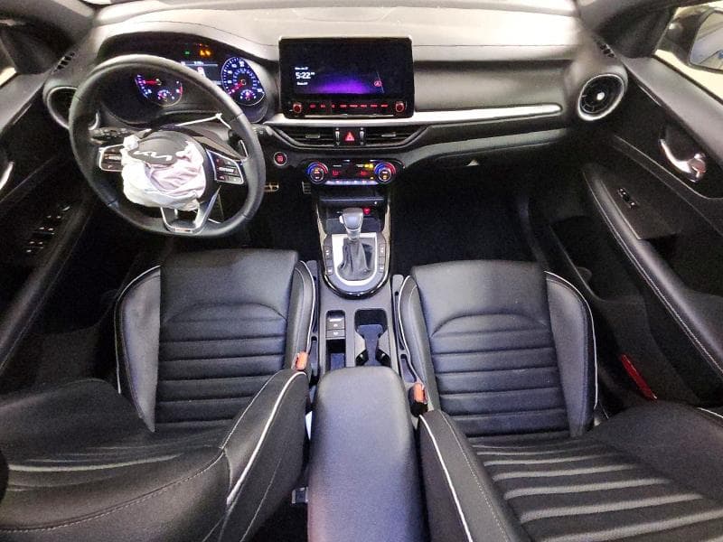 2024 KIA FORTE GT LINE 8