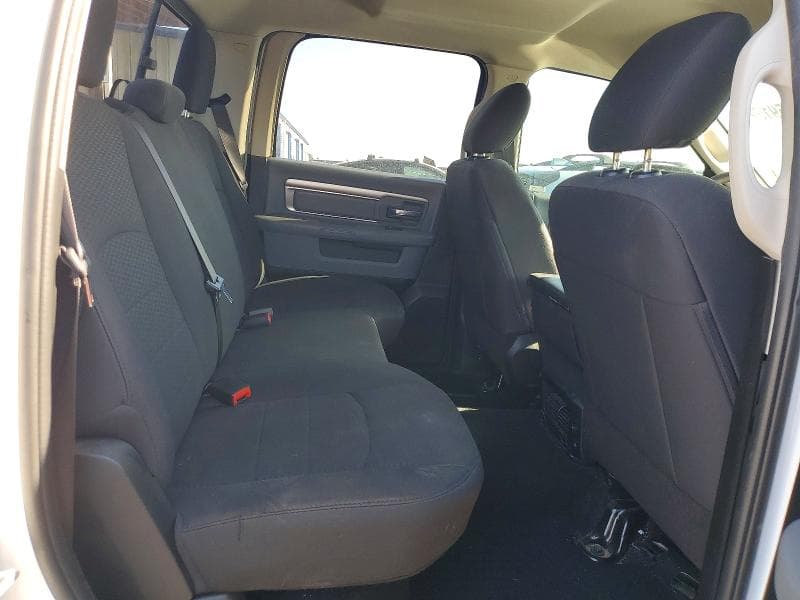 2019 RAM 1500 CLASSIC SLT 10