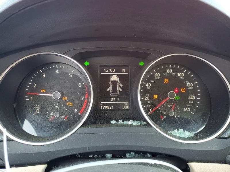 2017 VOLKSWAGEN JETTA SE 9