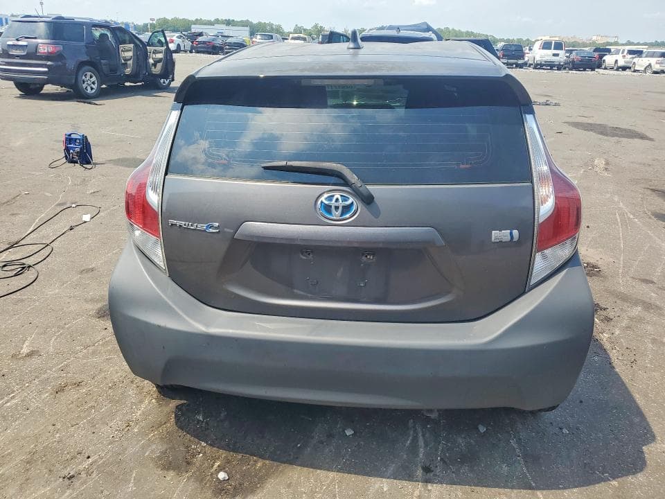 2017 TOYOTA PRIUS C TWO 6