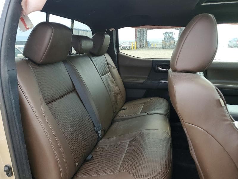 2018 TOYOTA TACOMA LIMITED 10