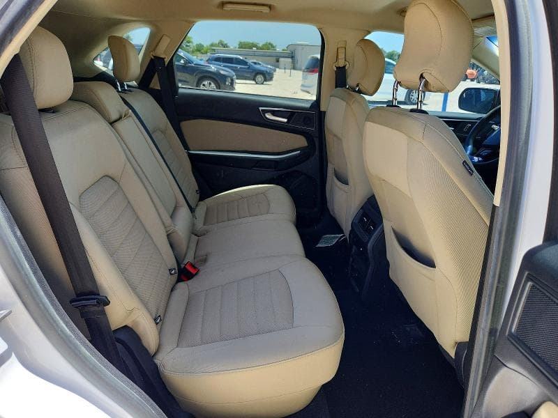 2017 FORD EDGE SE 11