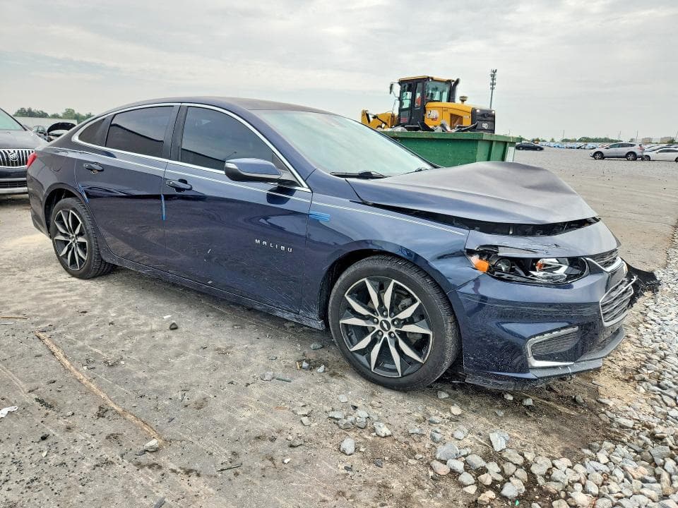 2017 CHEVROLET MALIBU LT 4