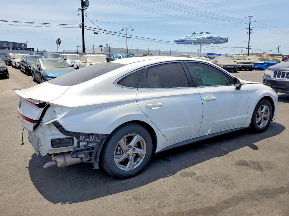 2021 HYUNDAI SONATA SE 3