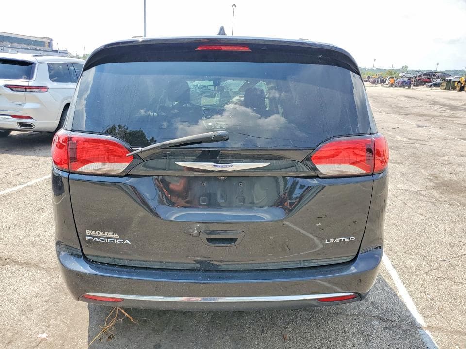 2020 CHRYSLER PACIFICA LIMITED 6