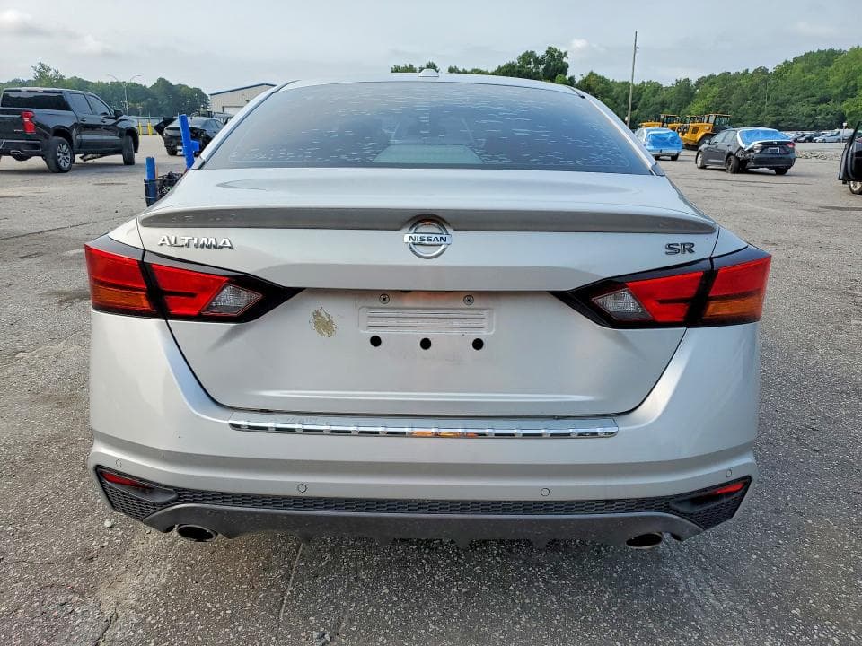 2021 NISSAN ALTIMA SR 6