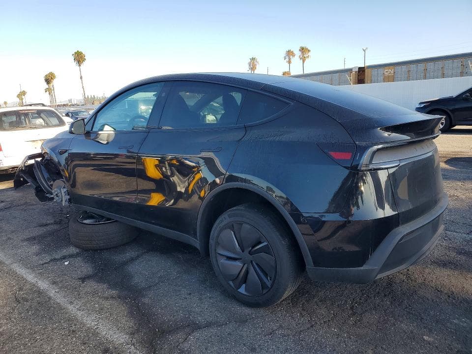 2026 TESLA MODEL Y 2
