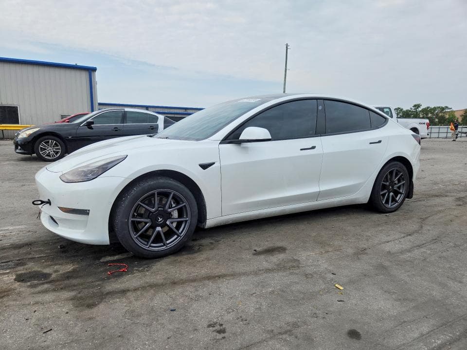 2022 TESLA MODEL 3 - 1