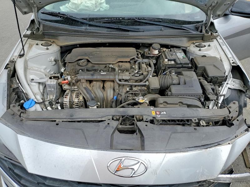 2021 HYUNDAI ELANTRA SE 11
