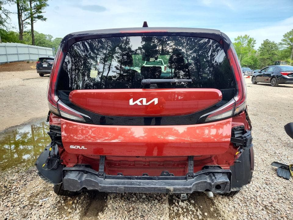 2023 KIA SOUL LX 6